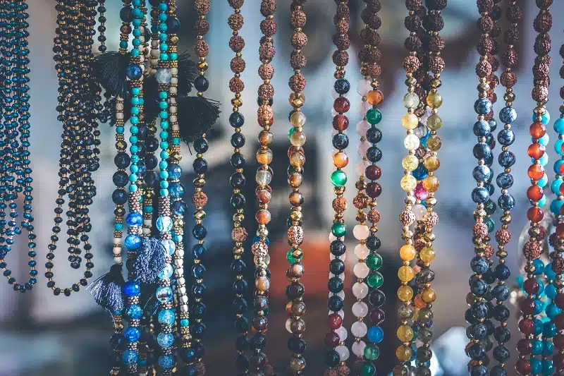 Les bijoux en pierres naturelles ils nous veulent que du bien