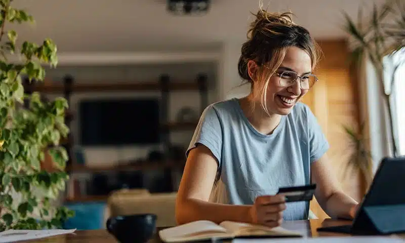 Réduire vos frais bancaires 5 astuces à appliquer